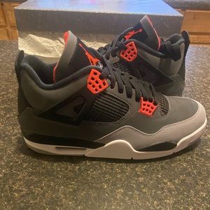(SOLD) AIR JORDAN 4 RETRO 'INFRARED' NWT 100% AUTHENTIC